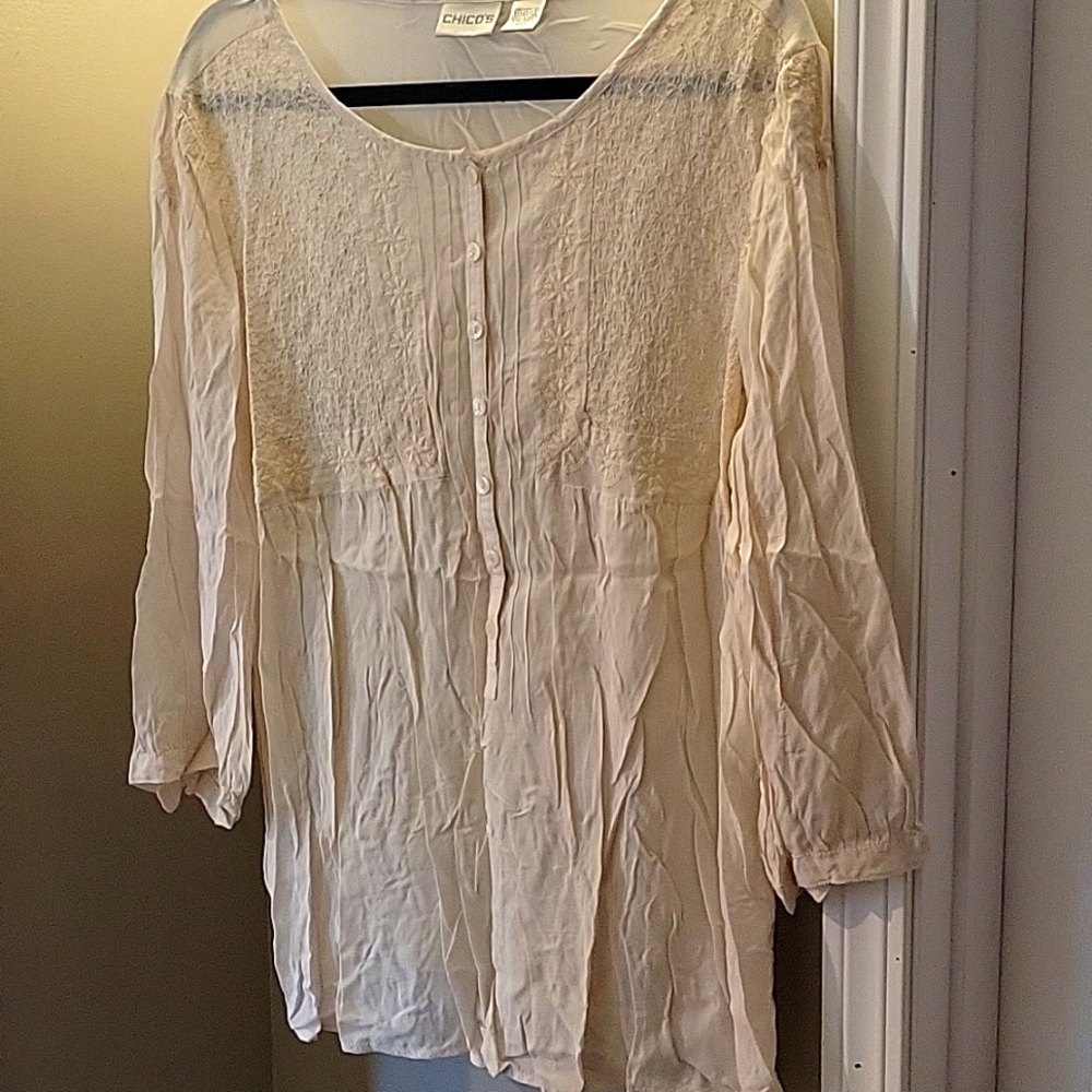 Chicos size 2 lightweight tunic